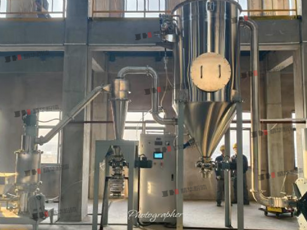 多孔碳氣流粉碎機--山西某公司